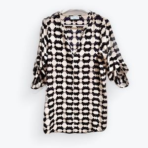 Currie Shift dress, three quarter sleeve. Bold pattern. Size M
